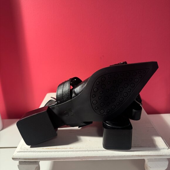 Riley River Women's EU43 Black Studded Sling back - Picture 4 of 4